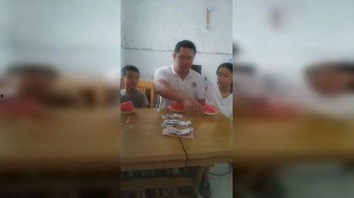 吃瓜比赛3,瓜界巅峰对决,谁将问鼎瓜王宝座? 第1张 吃瓜比赛3,瓜界巅峰对决,谁将问鼎瓜王宝座? 第1张